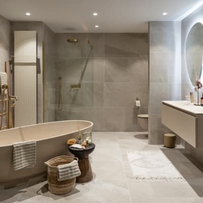 Badkamer bad inloopdouche