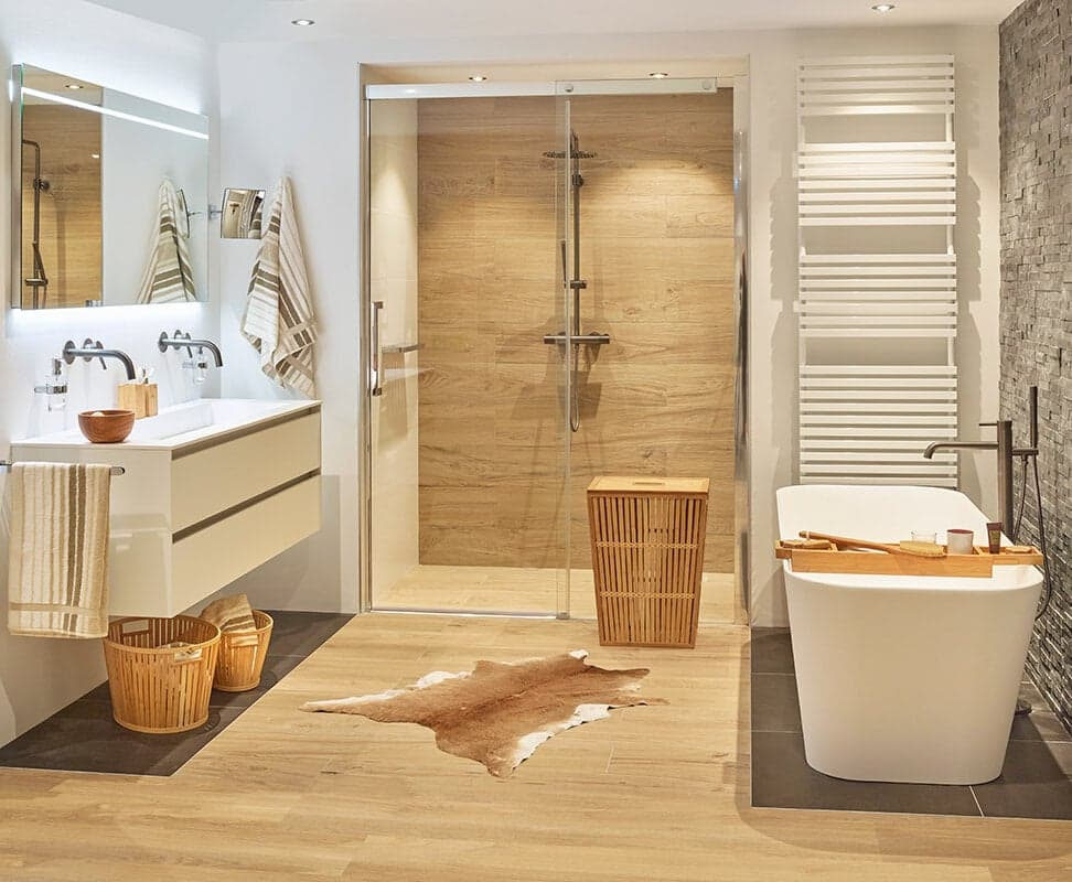 Badkamer met houtlook tegels