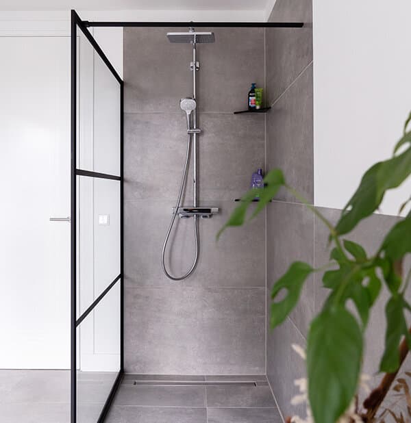 Betonlook badkamer