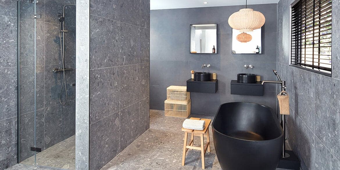 Detremmerie in de badkamer