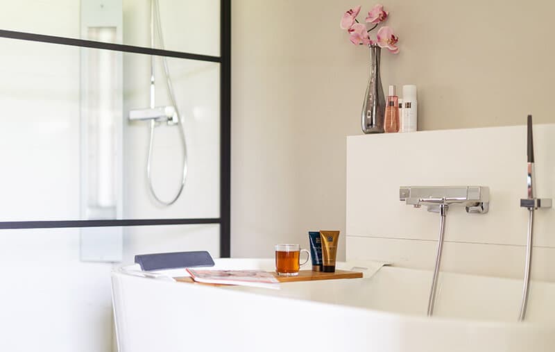 De 8 tips om tot rust te komen in de badkamer