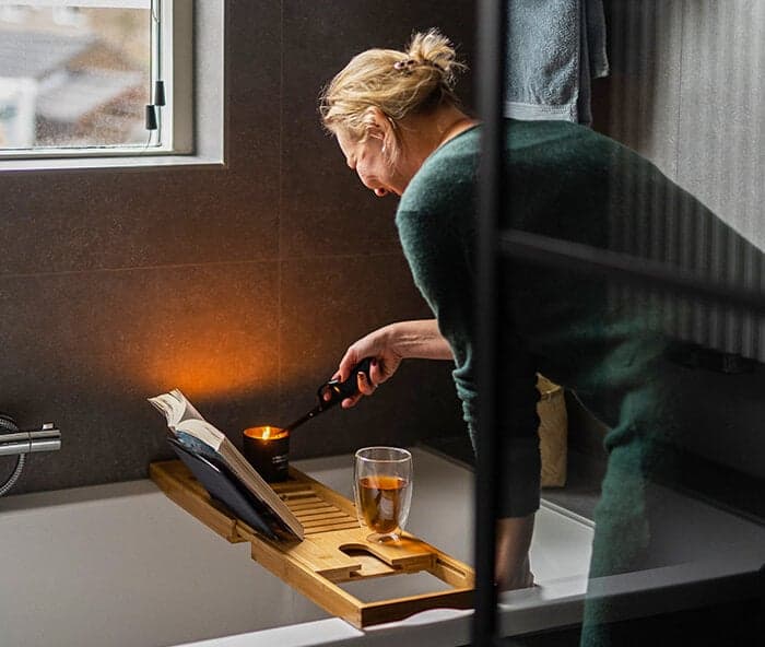 Gezellig kaarsjes in de badkamer