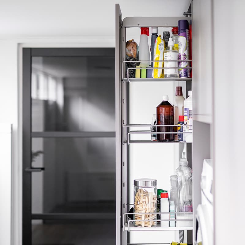 Apothekerskast in de bijkeuken