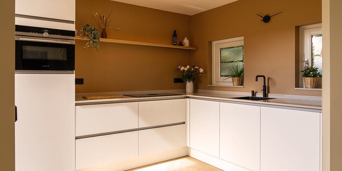 Lichtkleurige keuken