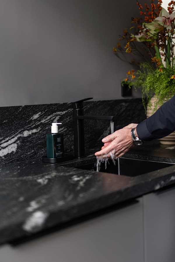 Stenen werkblad in de keuken