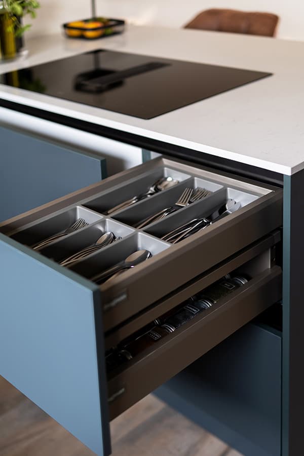 Besteklade in de keuken