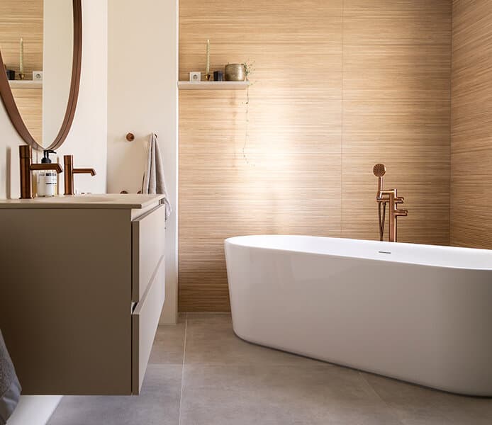 Vera: ‘Van een verouderde badkamer naar een plek waar je écht tot rust komt, ik ben blij!’