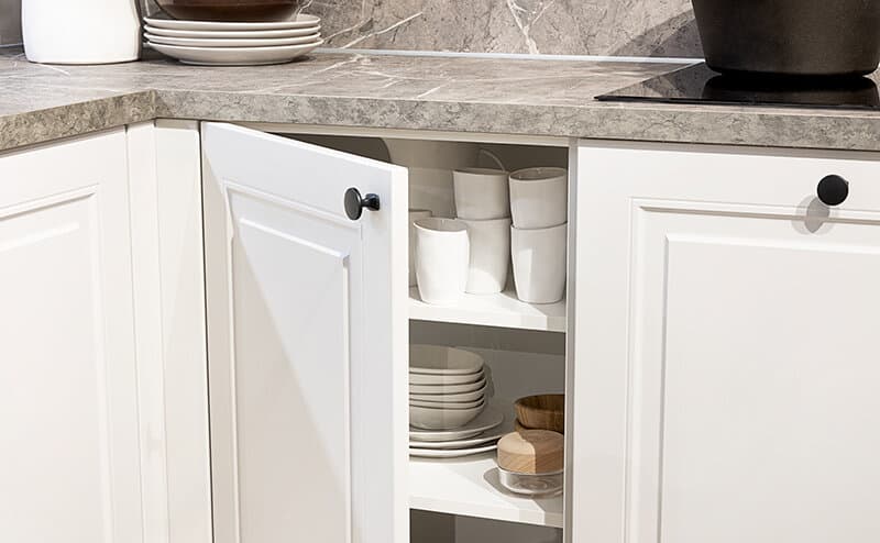 Benieuwd naar onze nieuwste keukens? Lees dan snel verder en laat je inspireren. ✓ 45 jaar ervaring ✓ Persoonlijk advies