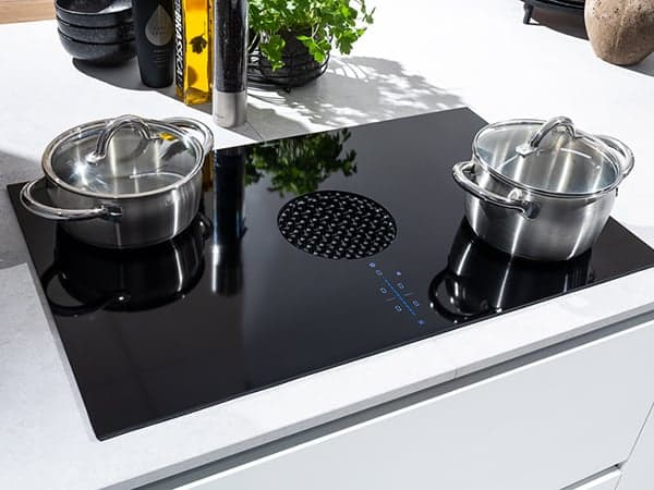 Benieuwd naar onze nieuwste keukens? Lees dan snel verder en laat je inspireren. ✓ 45 jaar ervaring ✓ Persoonlijk advies