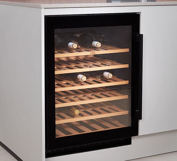 Van koken naar klinken: zo maak je van jouw keuken een gezellige borrelplek