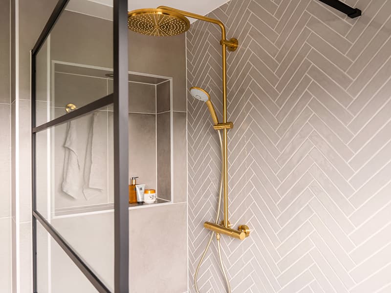 Douche in badkamer