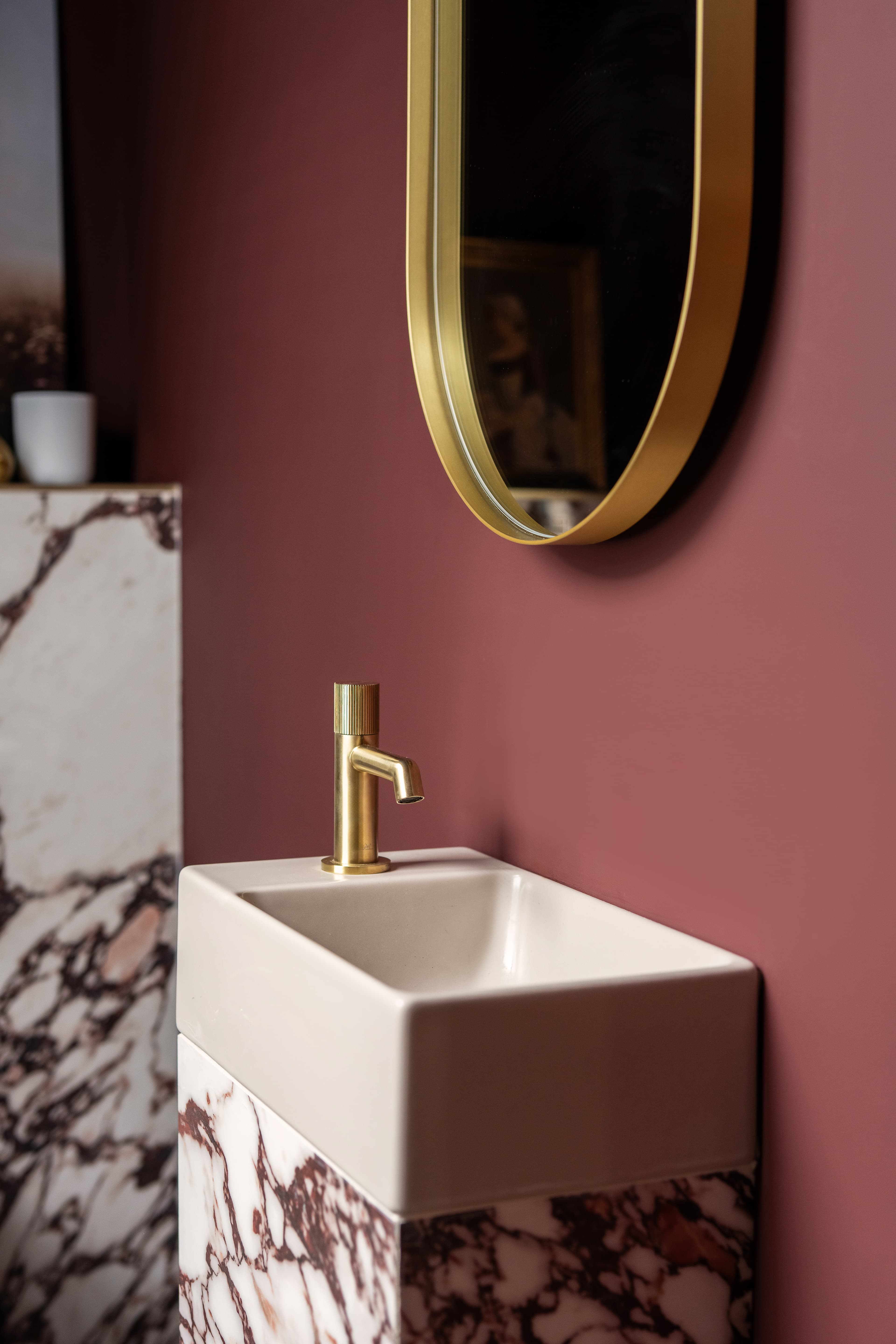 Dubbele wastafel in badkamer